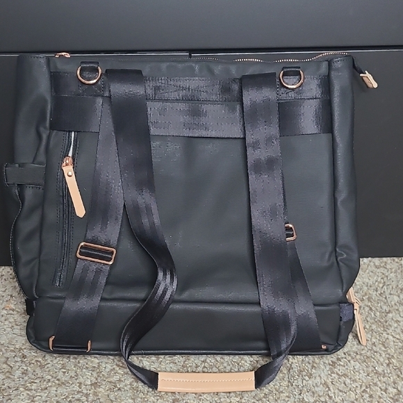 Petunia Pickle Bottom Baby Bag Black and Cream Tote - Picture 11 of 16